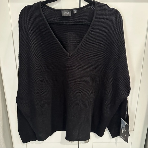 Cyrus women’s 1X black new with tags sweater knit - Picture 1 of 7